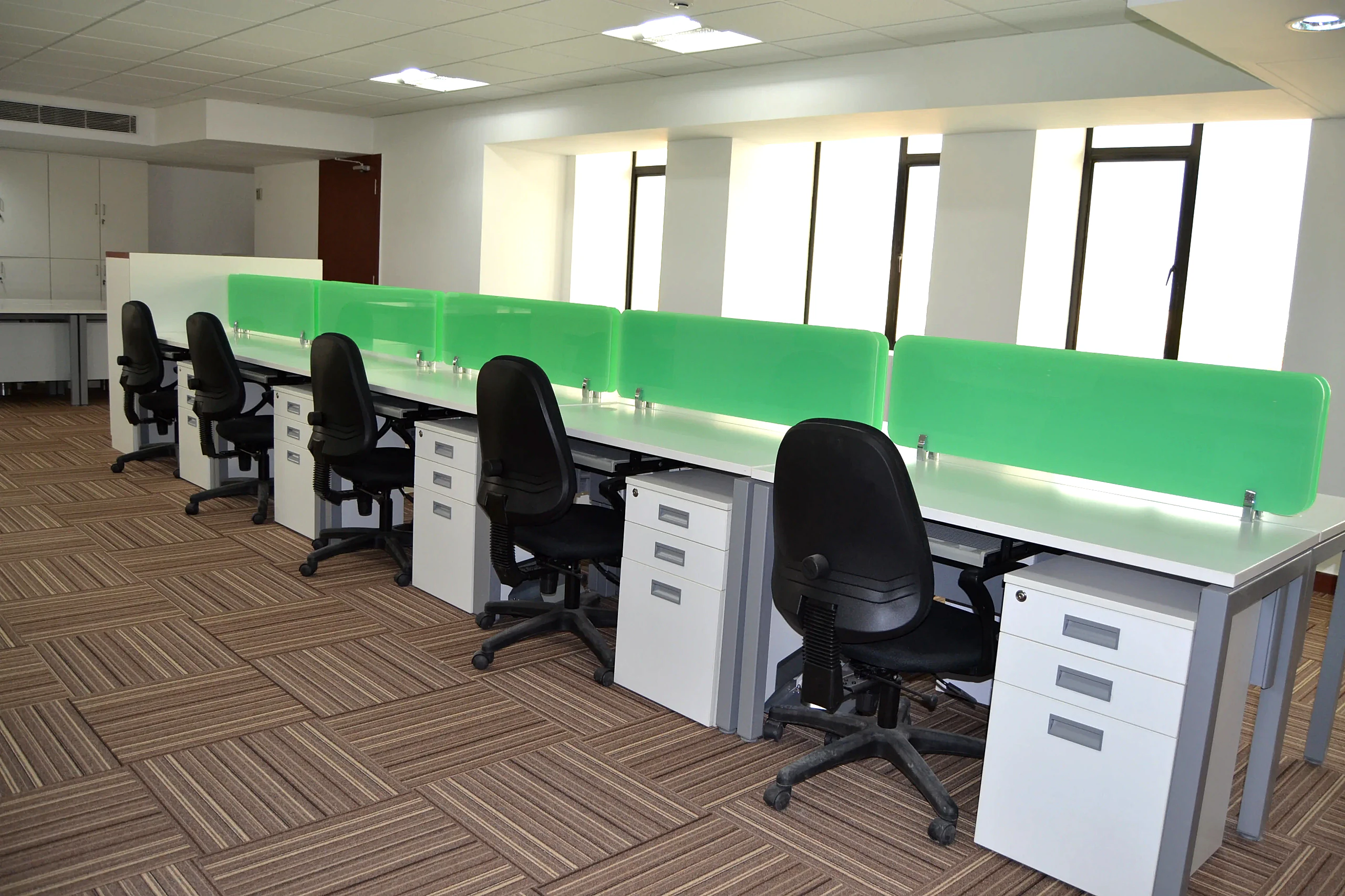 Usha installed workplace — detail 2